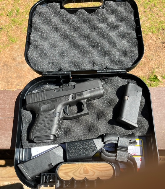 pistol1.jpg