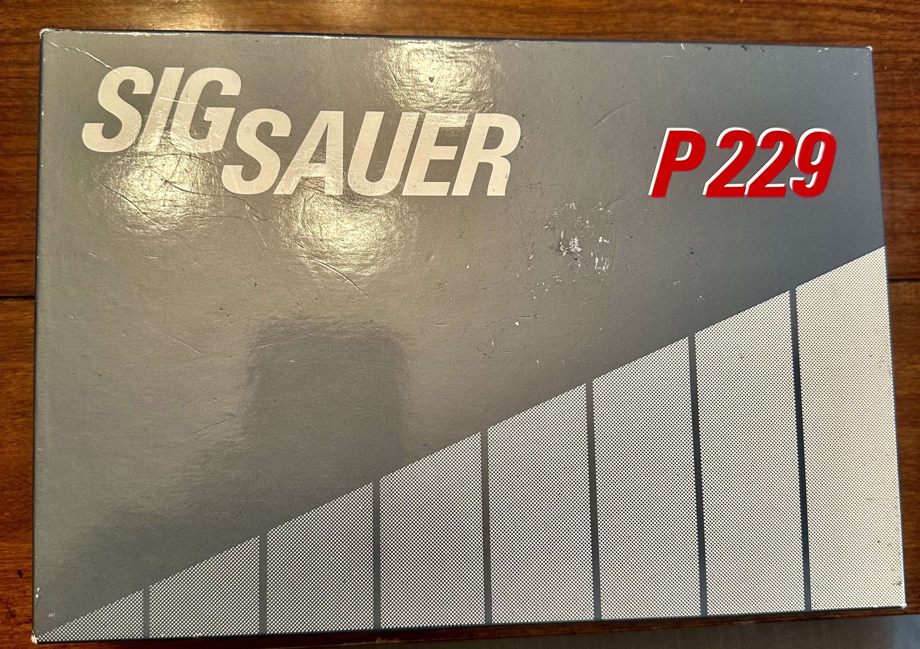 Sig 229 Box.jpg Sig 229 Box.jpg