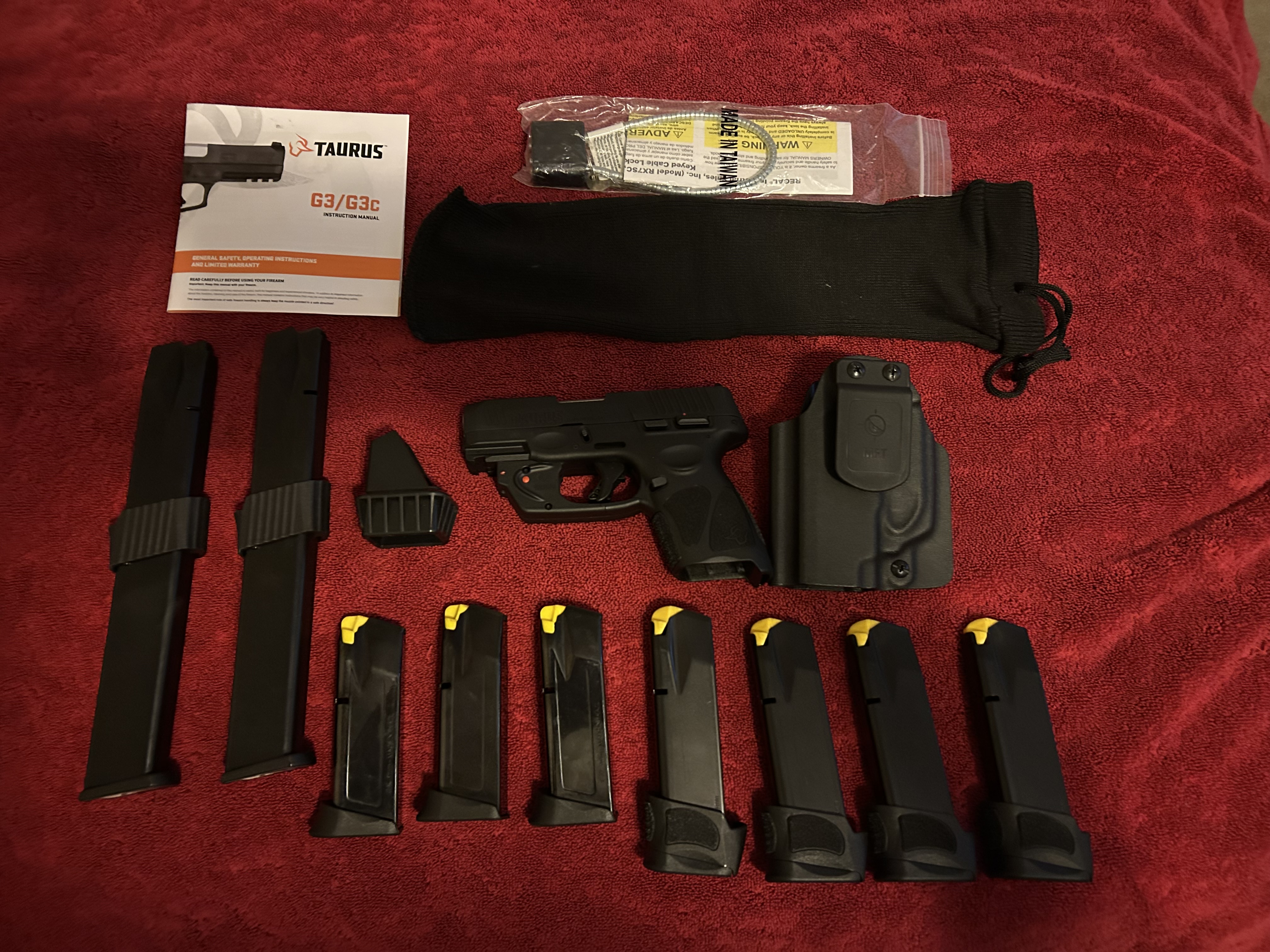 Taurus G3C with Accessories.jpg