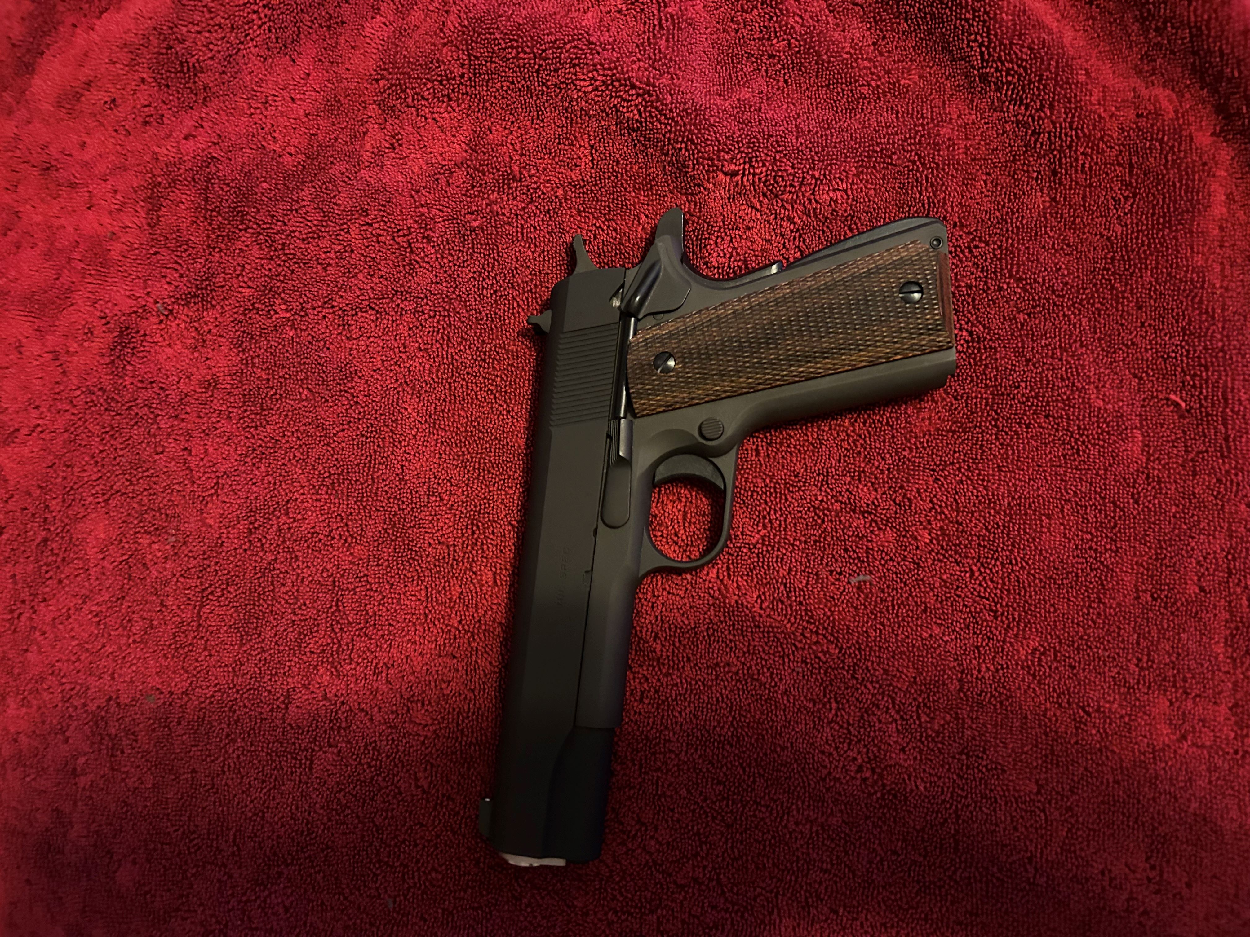 Springfield 1911 Mil-Spec 45 ACP Parkerized 2.jpg