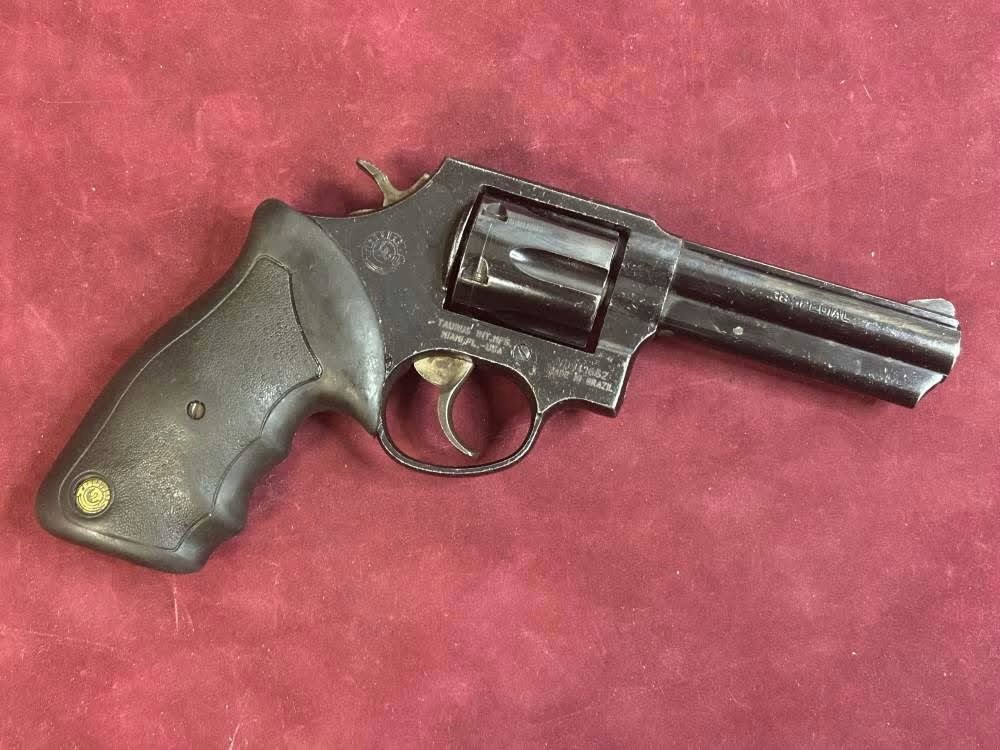 taurus82.jpg