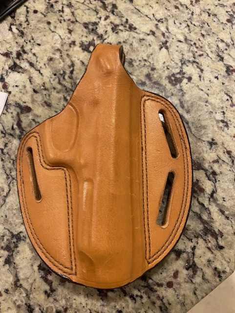holster1.jpg