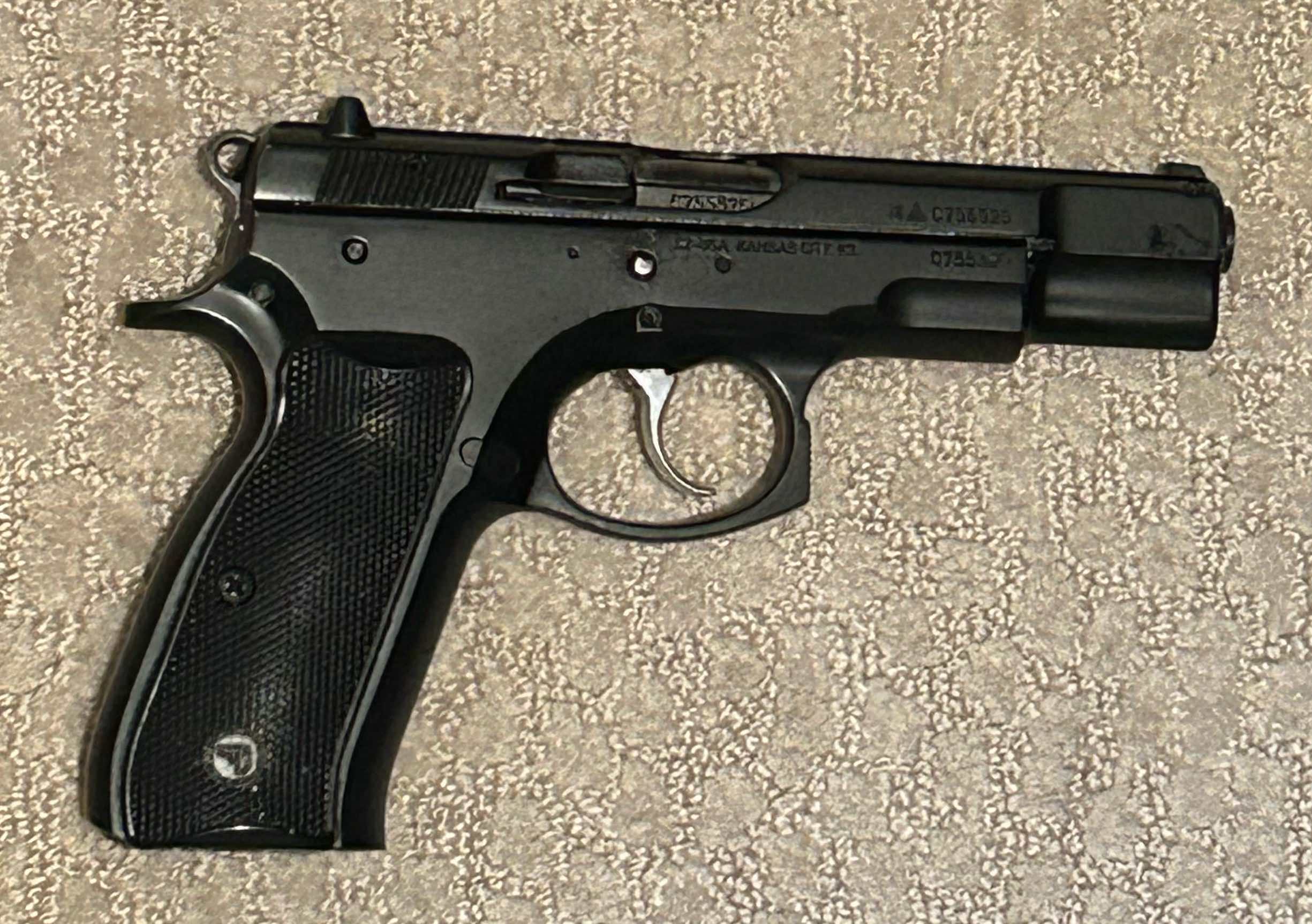 Right CZ75b.jpg