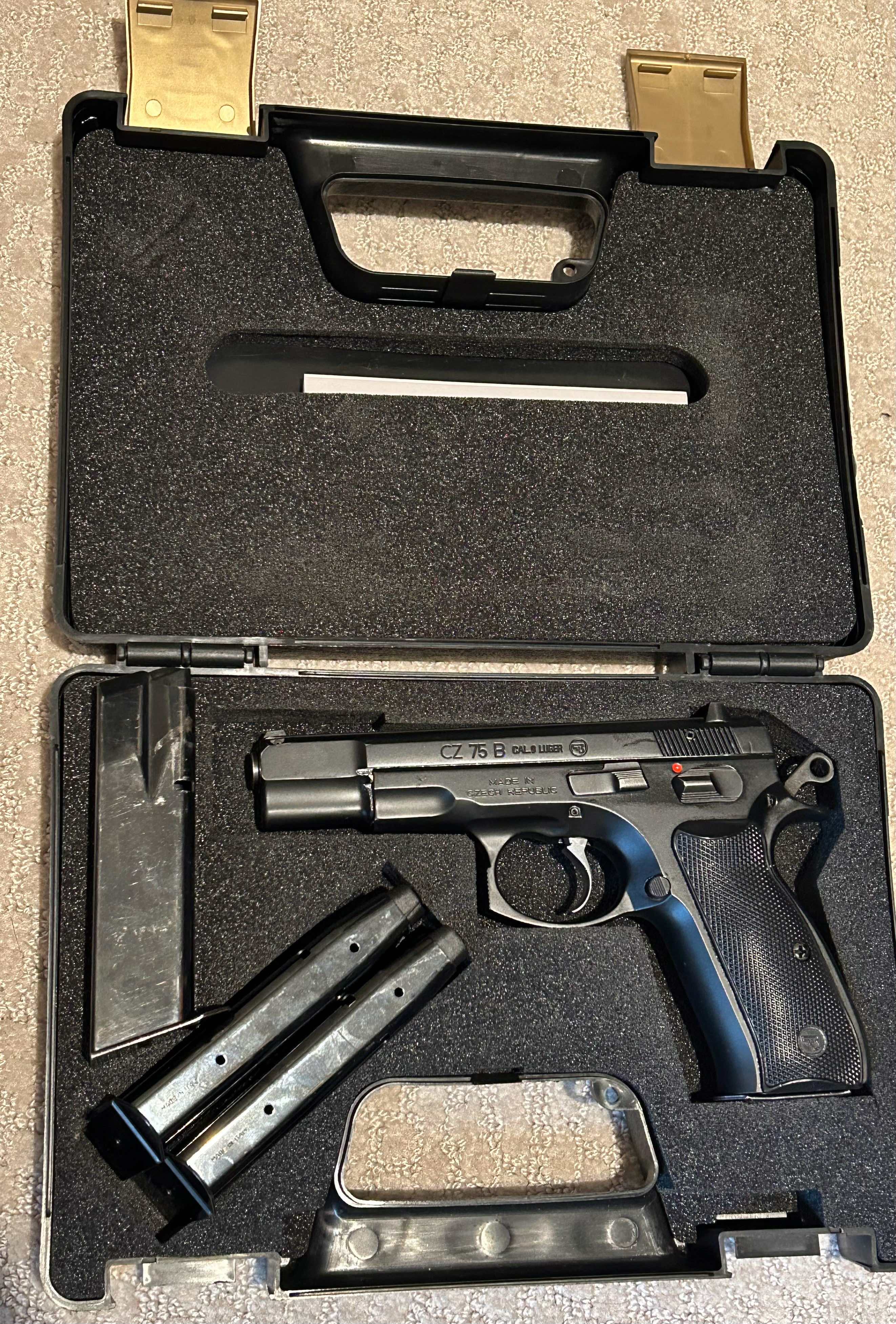 Cz75b package.jpg
