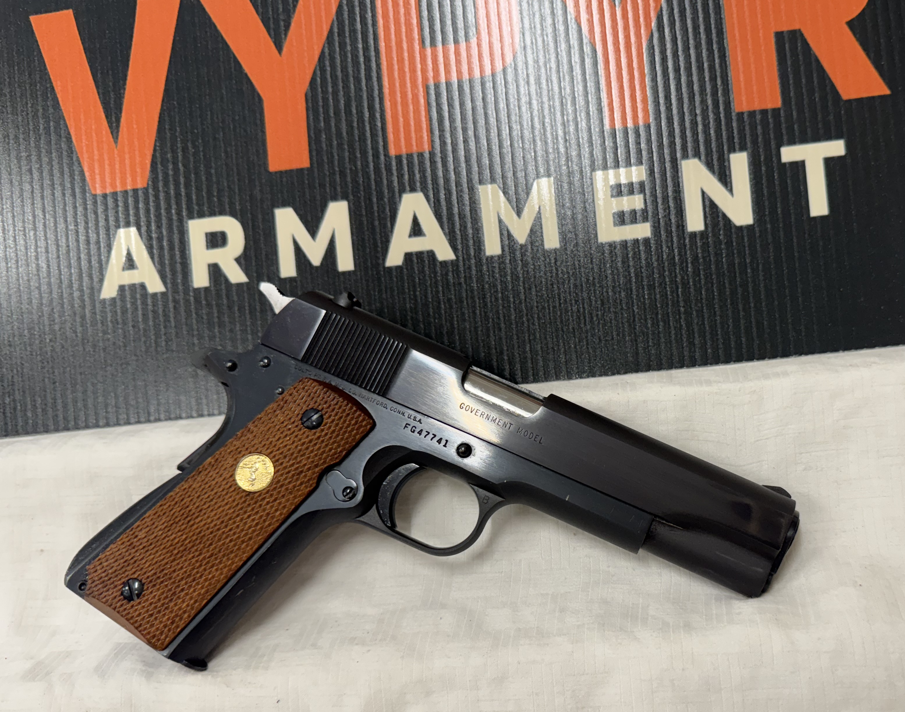 colt 1911 1.jpg