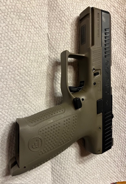 CZ P10C 1.jpg