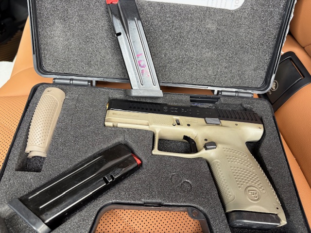CZ P10 4.jpg
