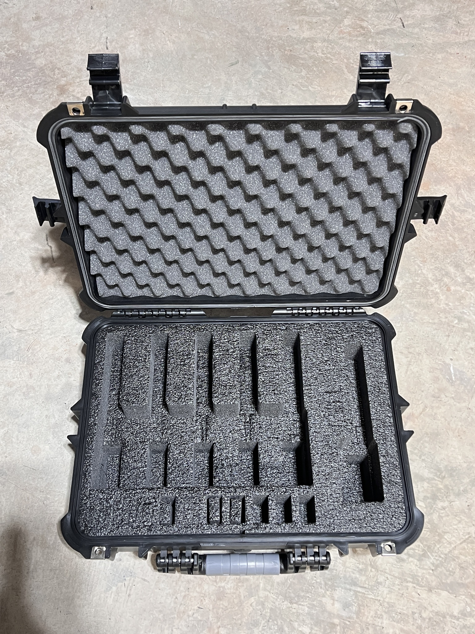 Caseclub Pistol - Imgur (5).jpg