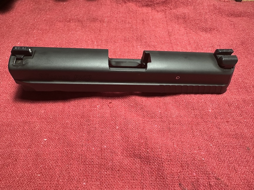 Sig P229 Slide b.jpg