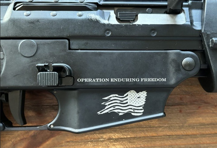 SIG556CLASSIC_ R_SIDE_CLOSEUP.jpg