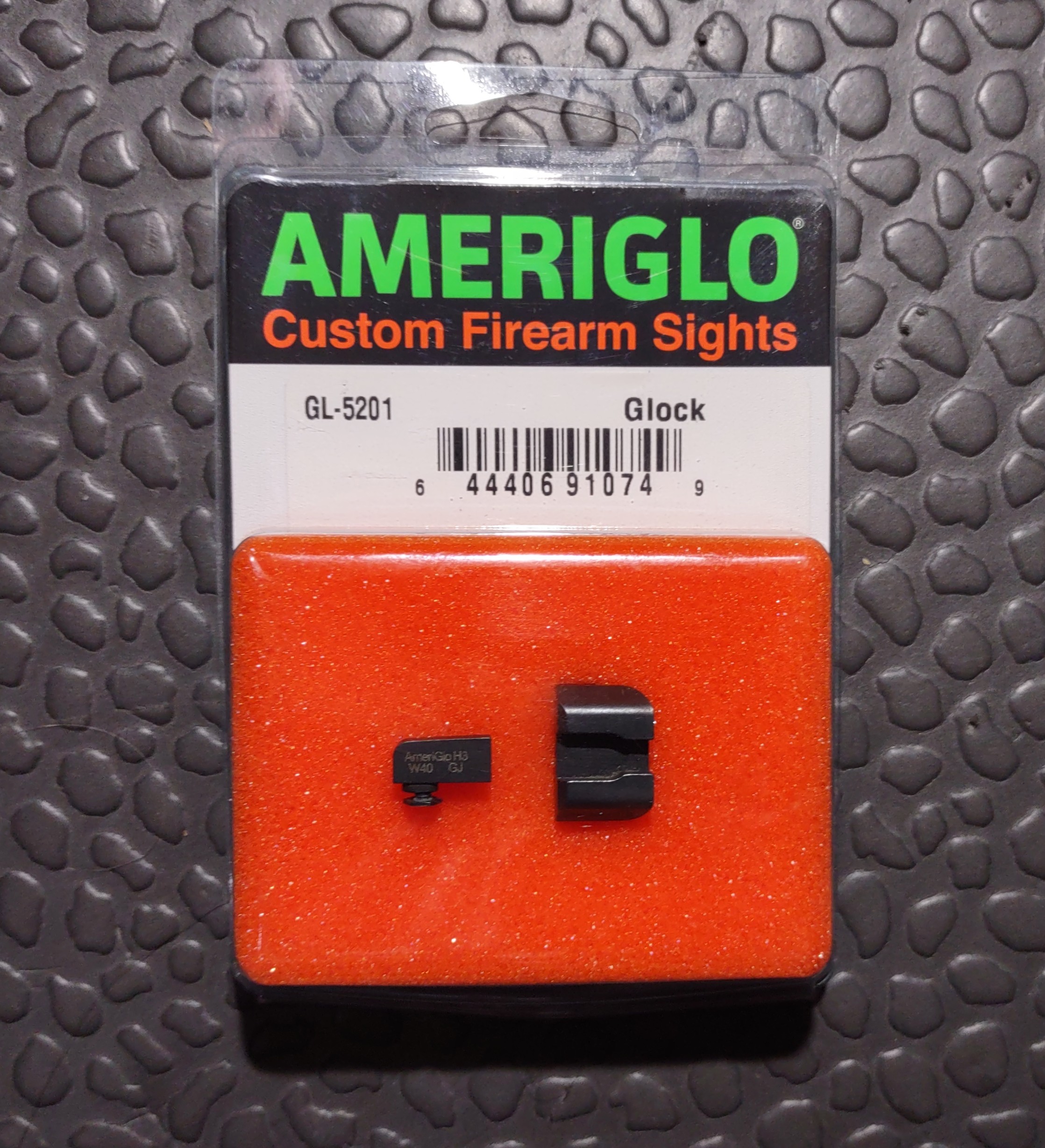 GL5201.jpg GL5201.jpg