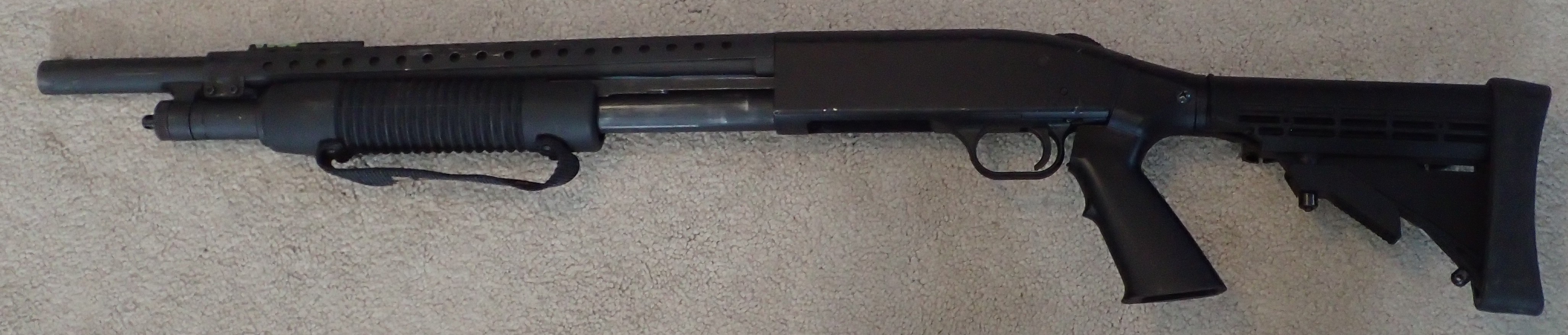 Mossberg 500A - L.JPG
