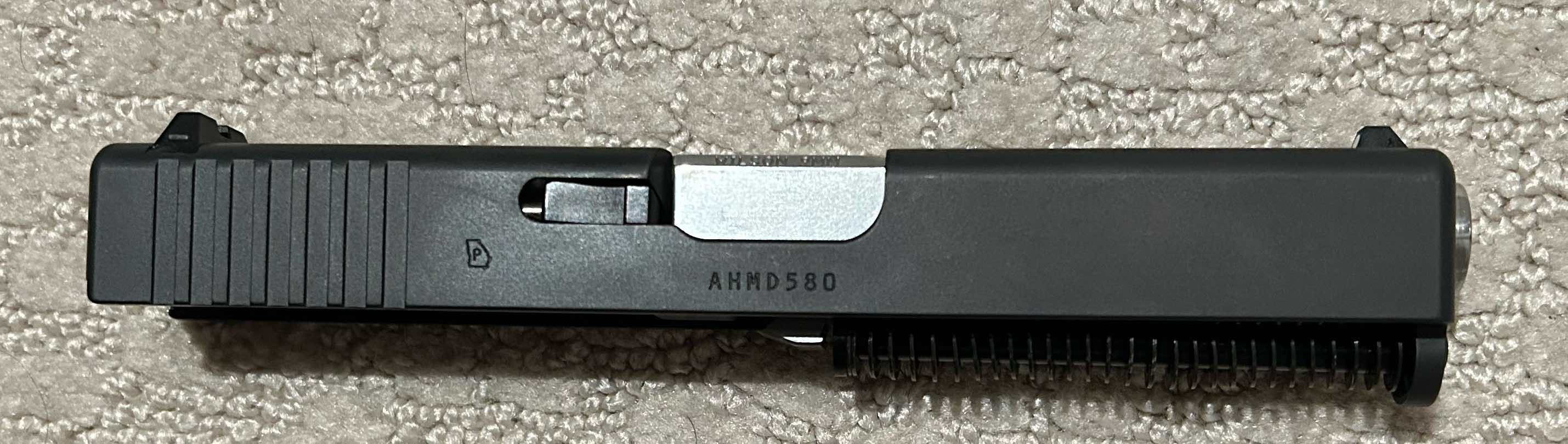 Glock slide right .jpg