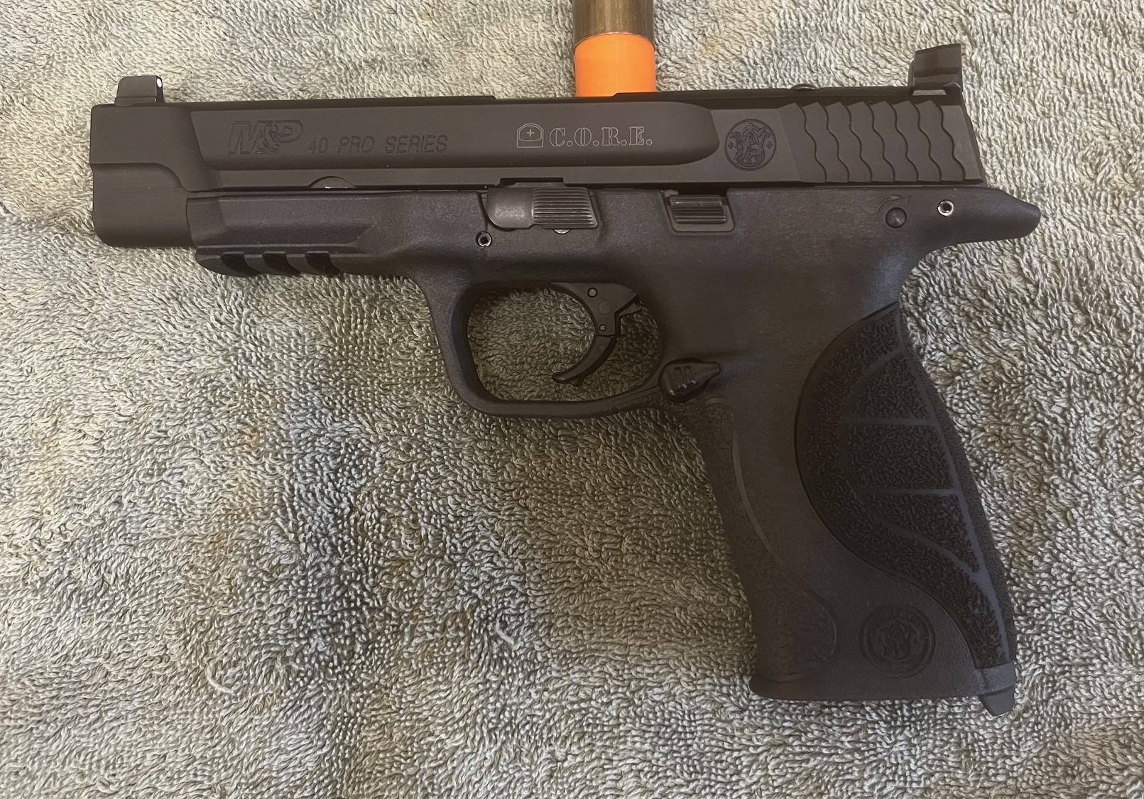 S&W M&P 40 CORE - Left.jpg