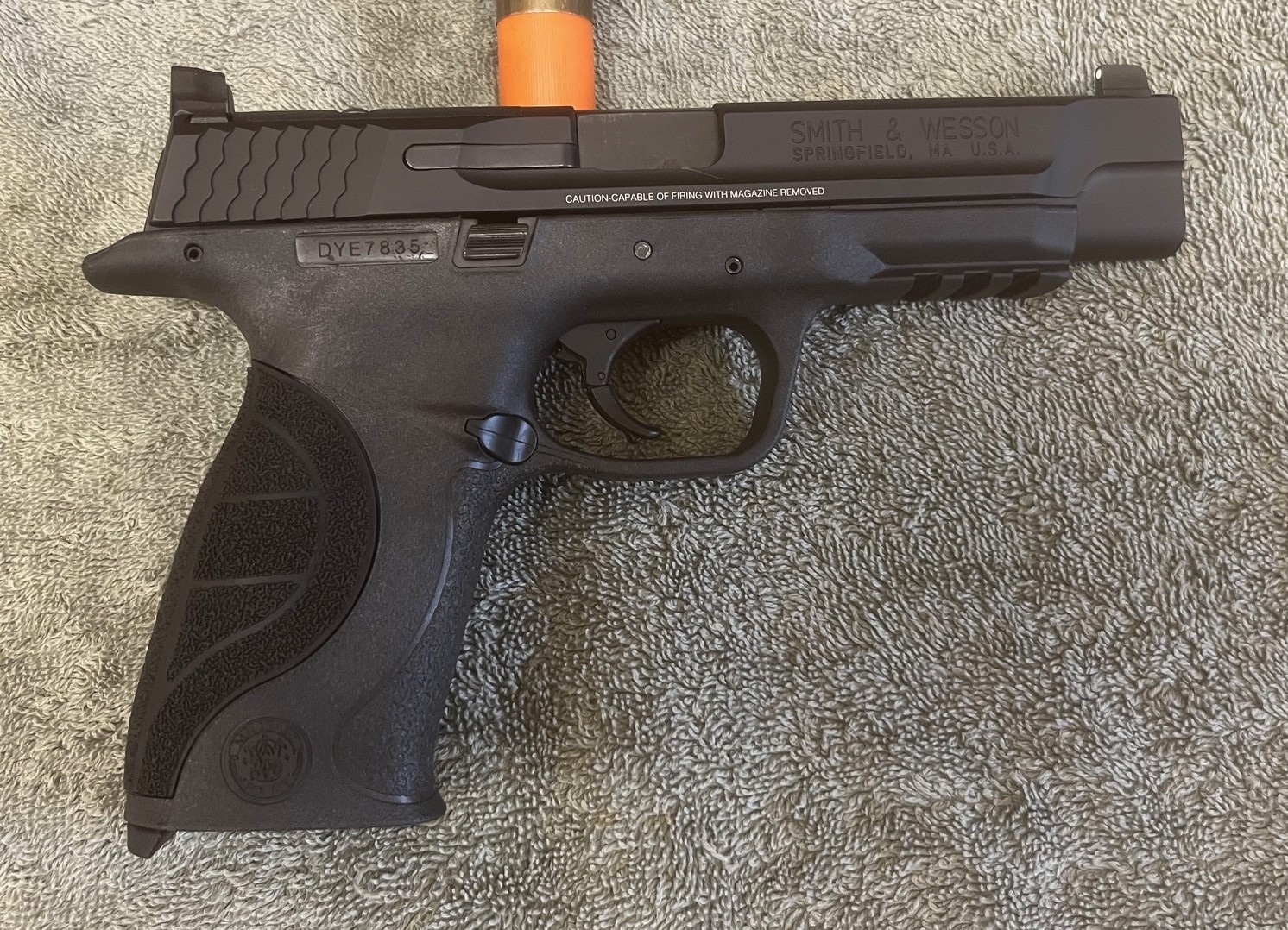 S&W M&P 40 CORE - Right.jpg