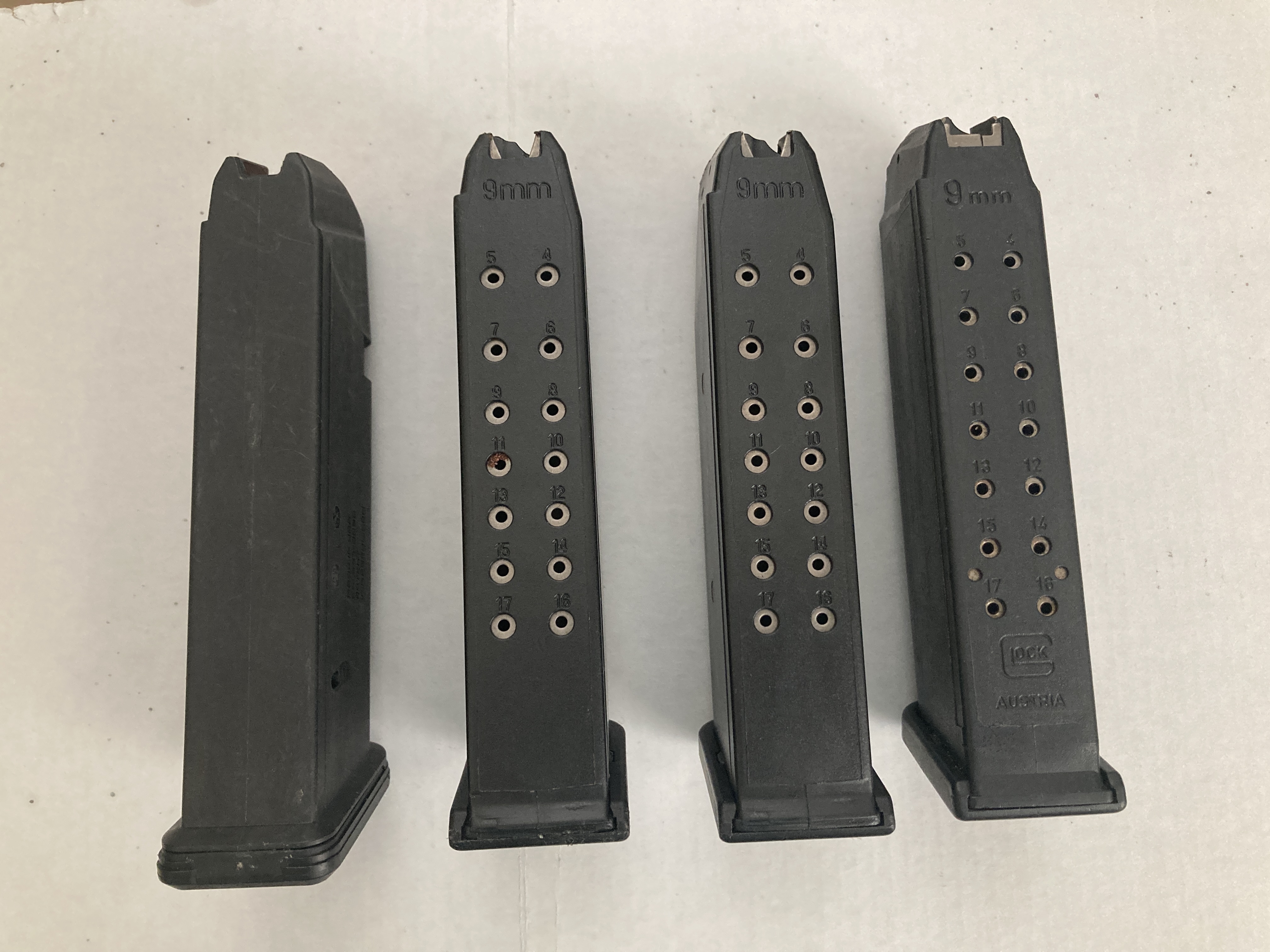 GLOCK2.JPG