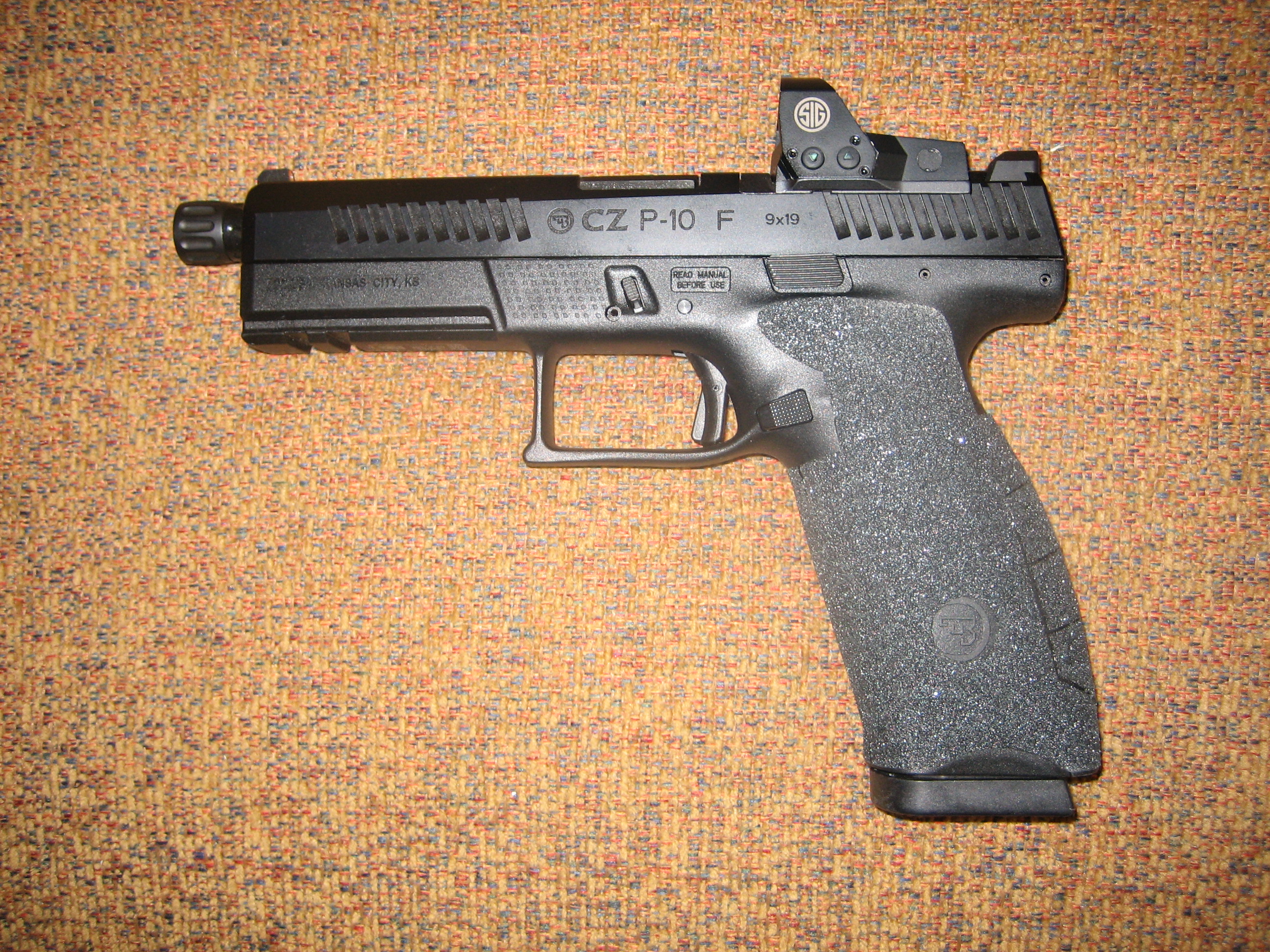 CZ P10F.JPG