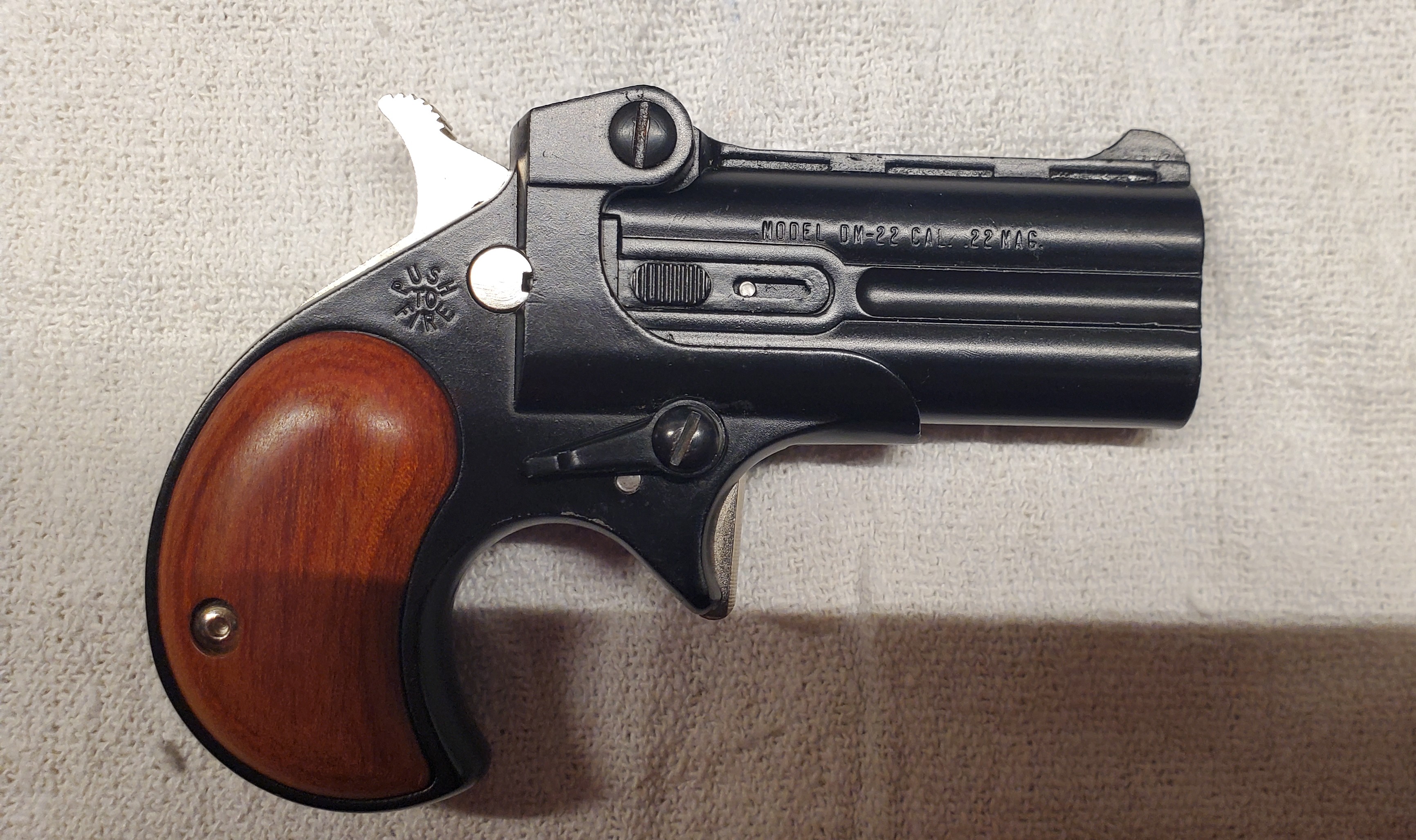 Davis Industries Model OM-22Cal 22MAG.jpg