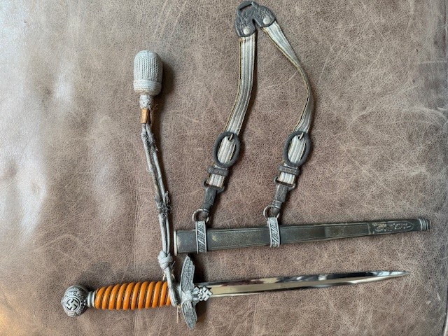 German Dress Dagger V.jpg