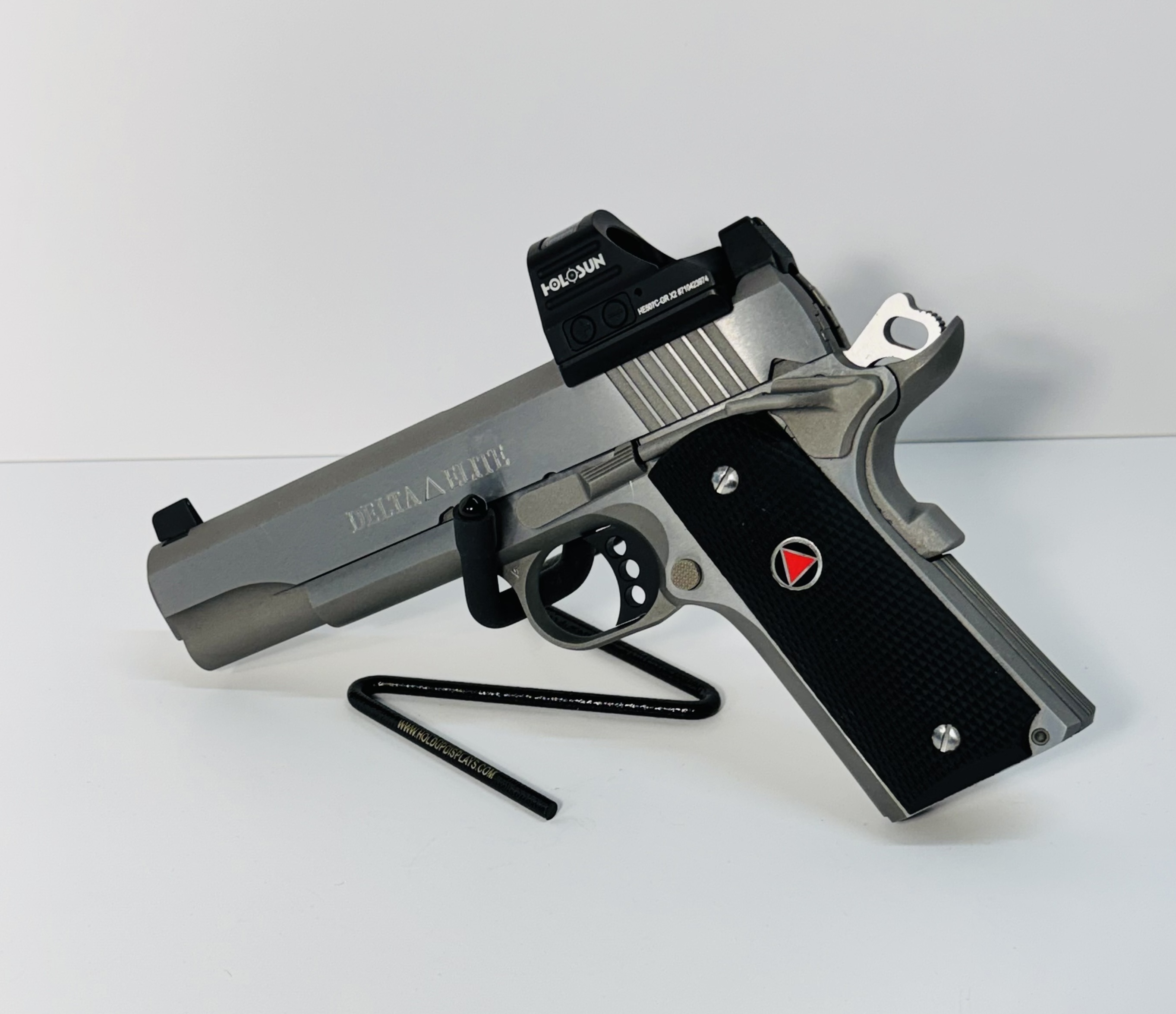 Colt DE 3.jpg