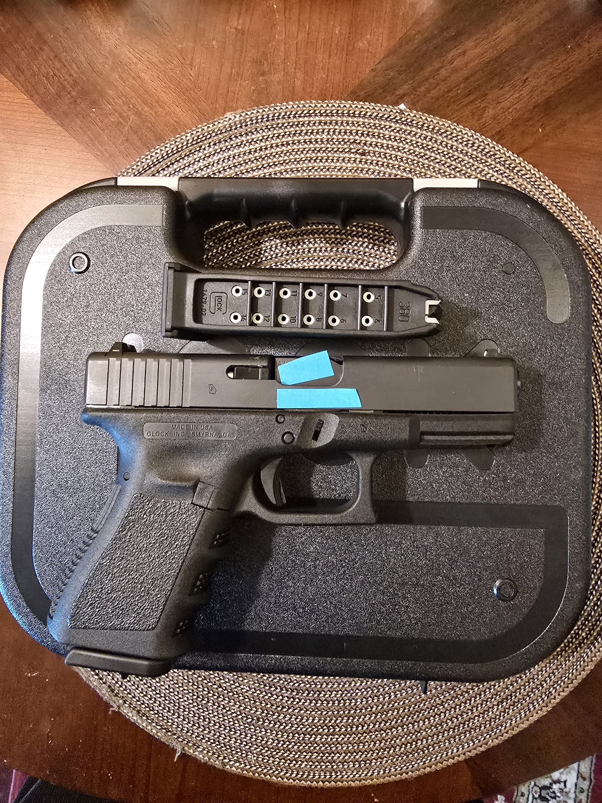 Firearms Glock 25 Right Side 1.jpg