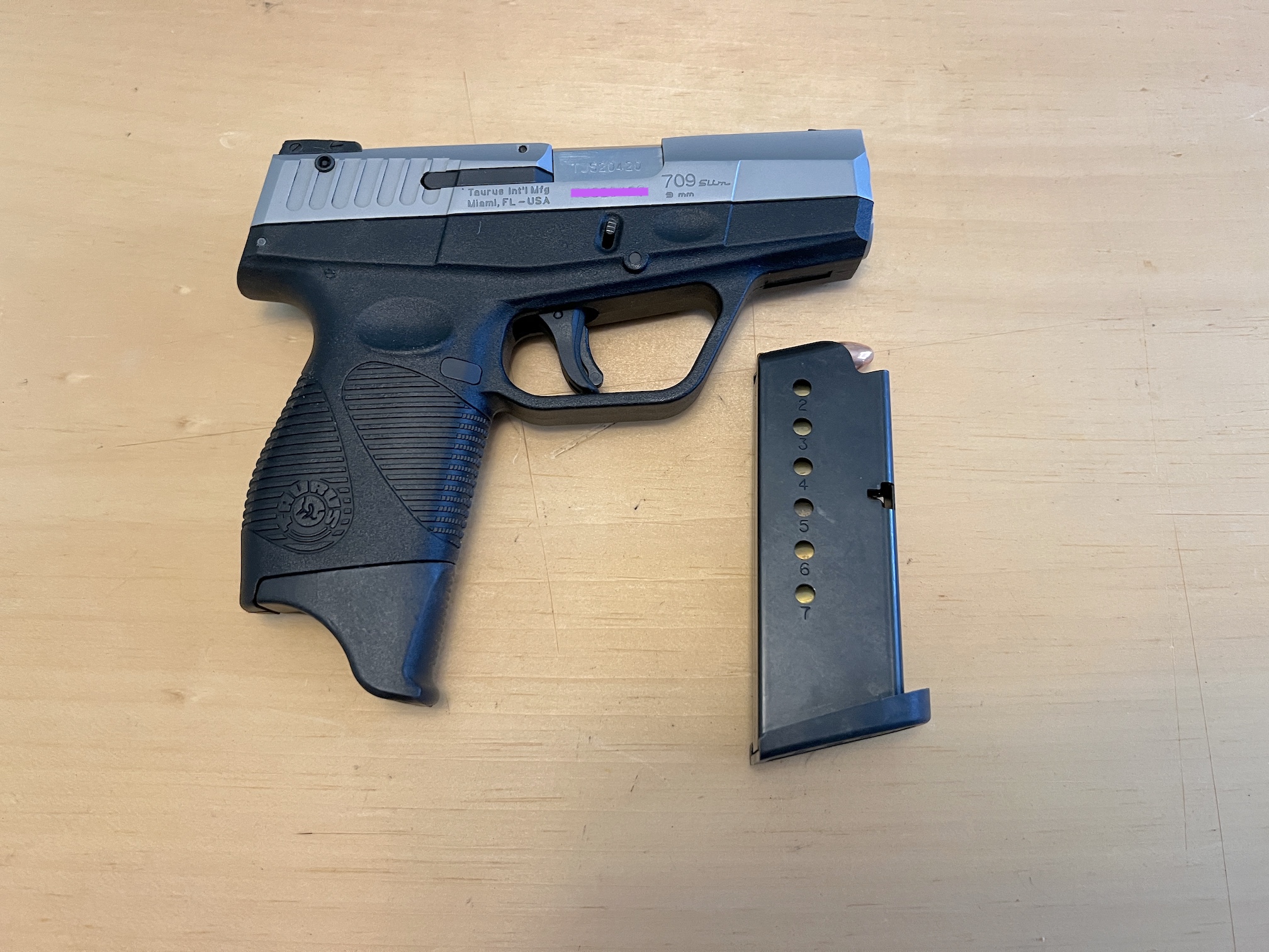 Taurus 709 2JPG.JPG