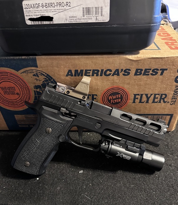 P320 AXG Pro R2 (4).jpg