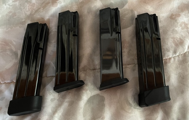 pistol4.jpg