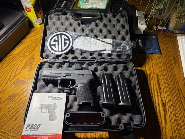 P320aa.jpg