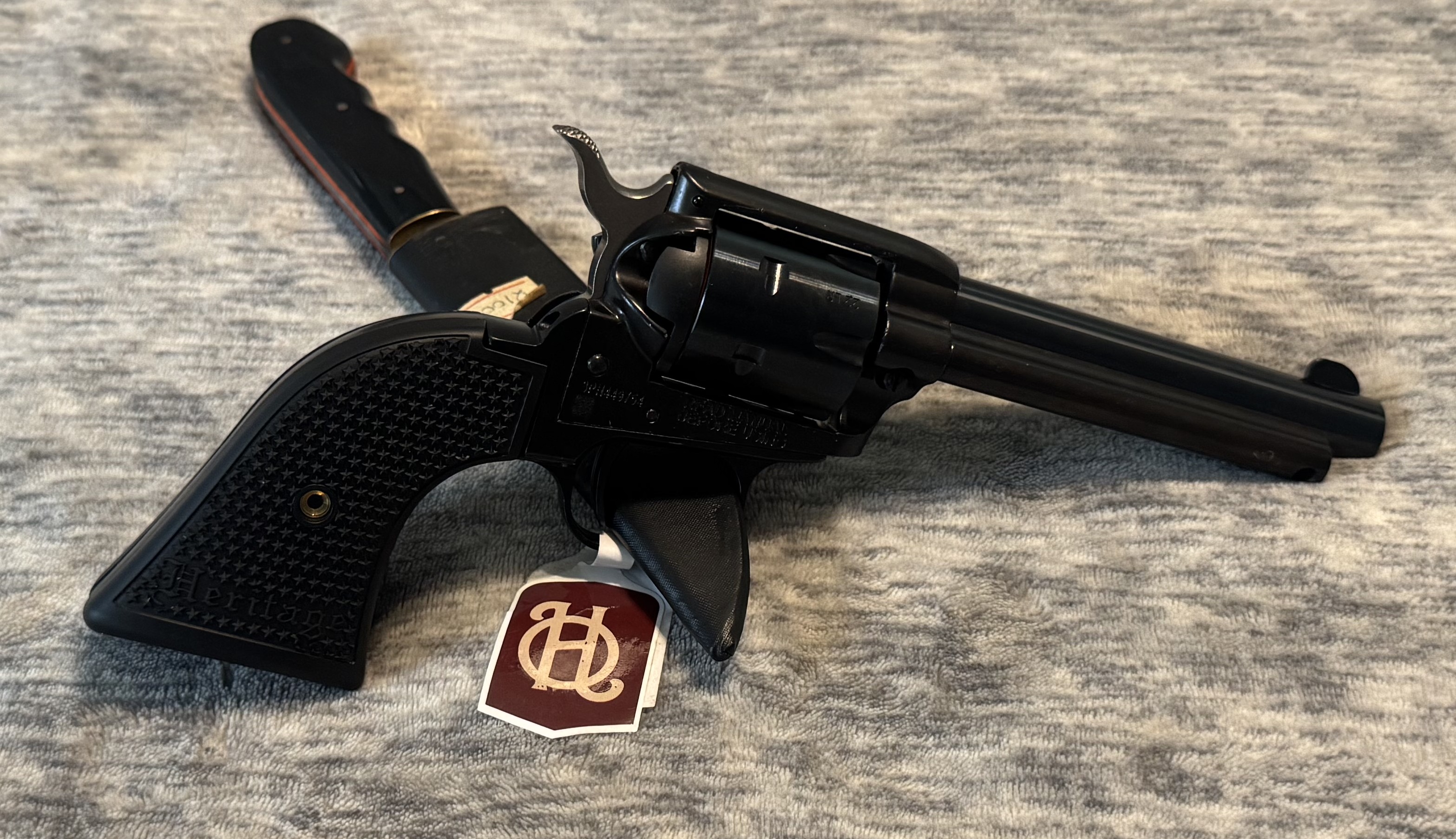 pistol.jpg