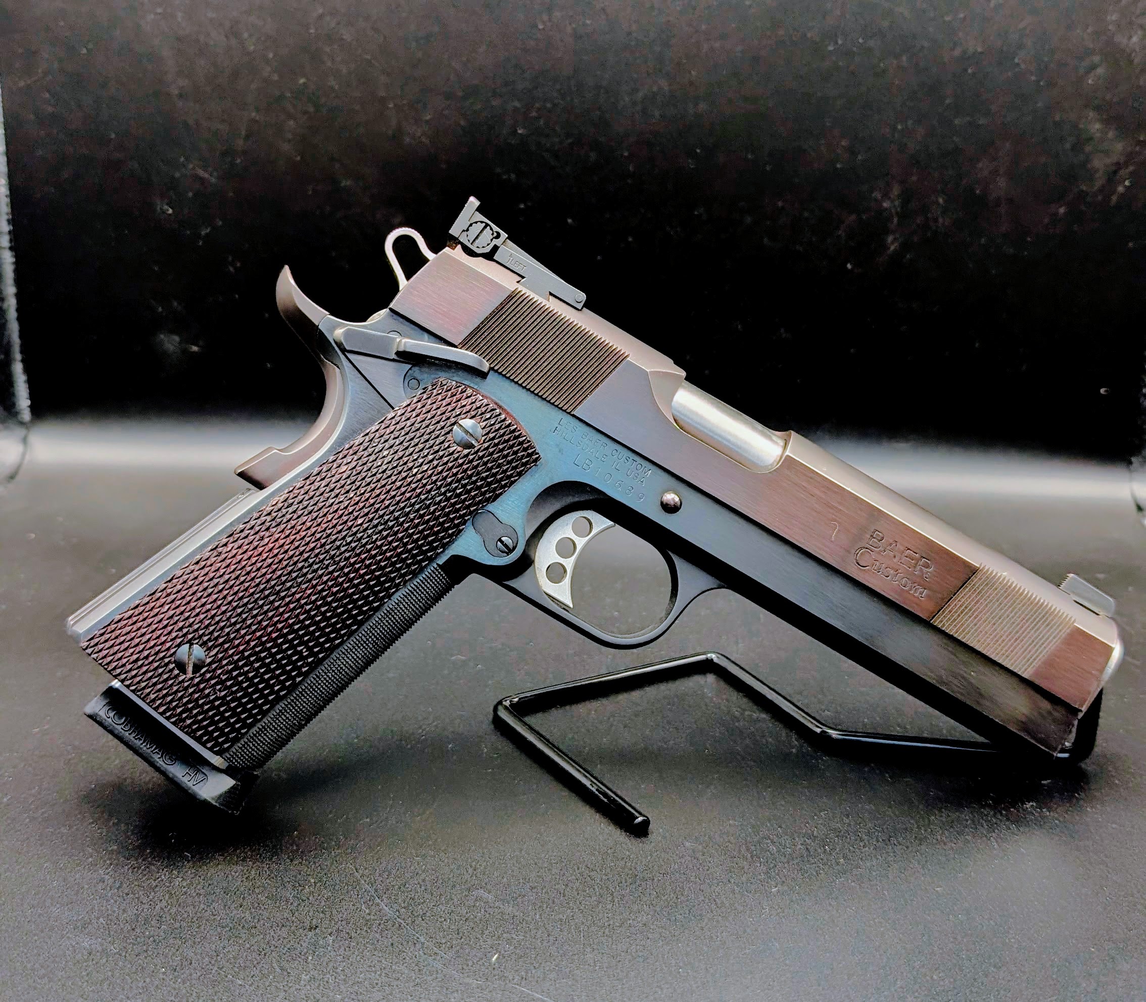 stock grips right.jpg