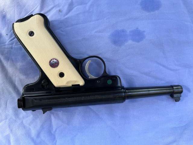 Ruger MKIV Left.jpg
