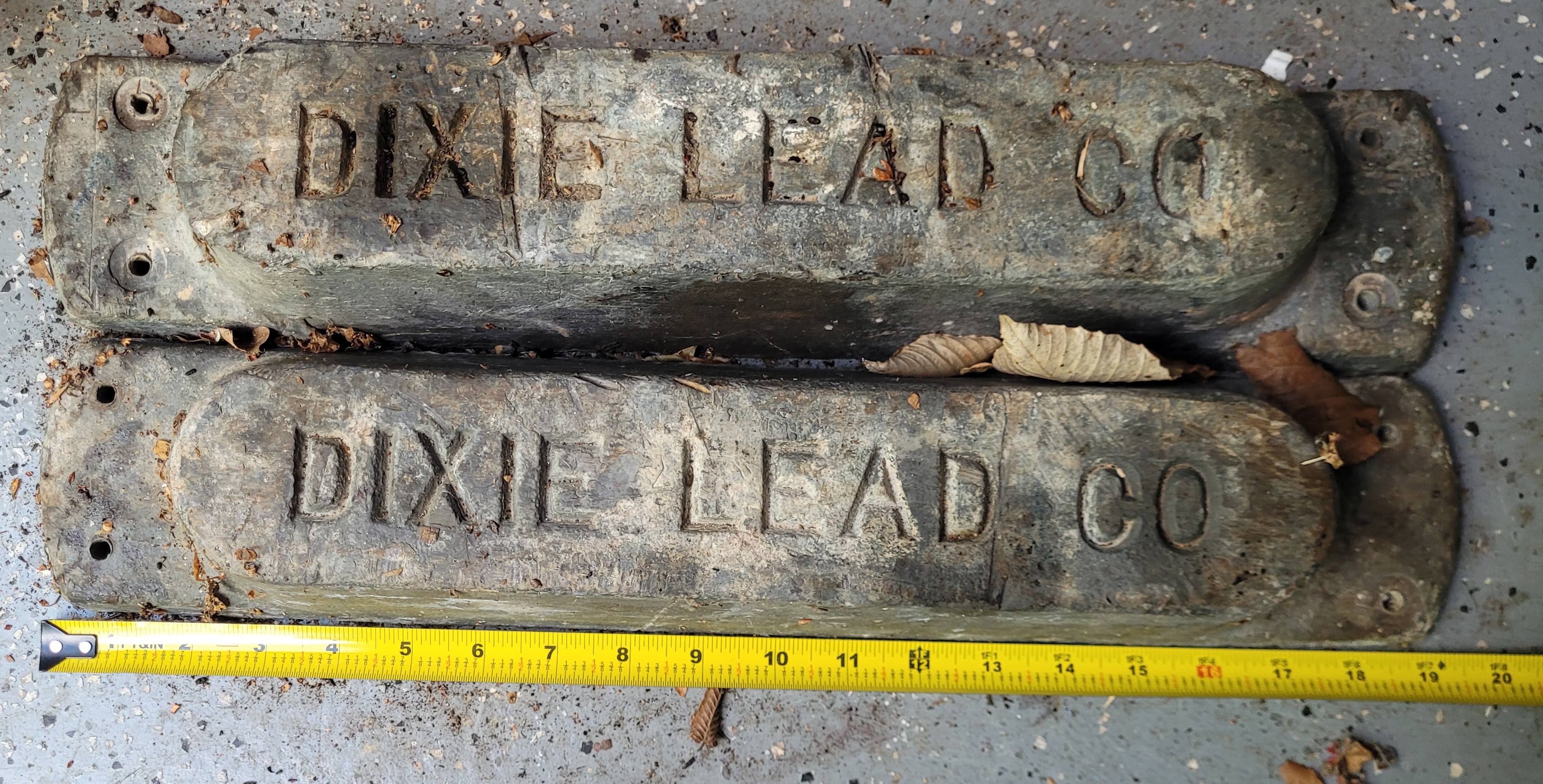 Lead ingot Dixie.jpg