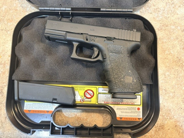Glock jpg.jpg