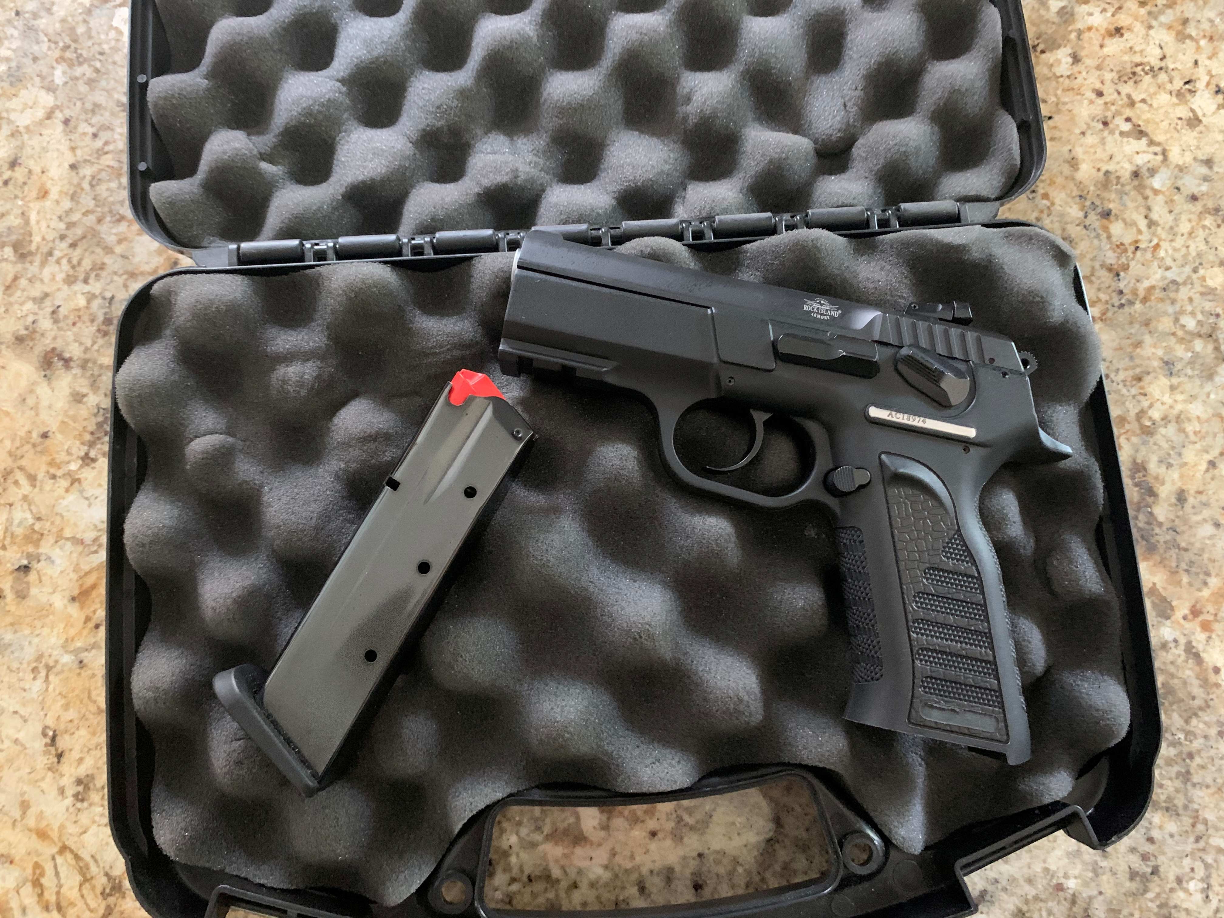 gun1.jpg