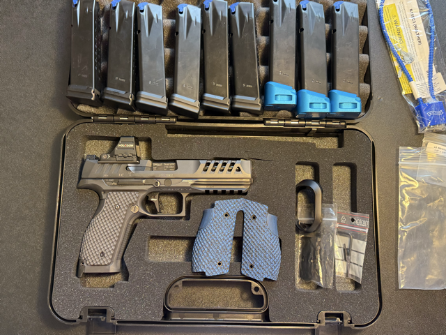 Walther Medium.png