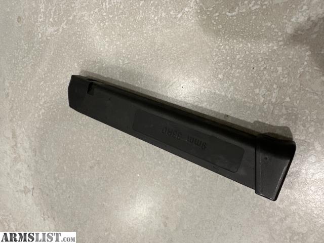 14832410_02_glock_9mm_33_round_magazine_640.jpg