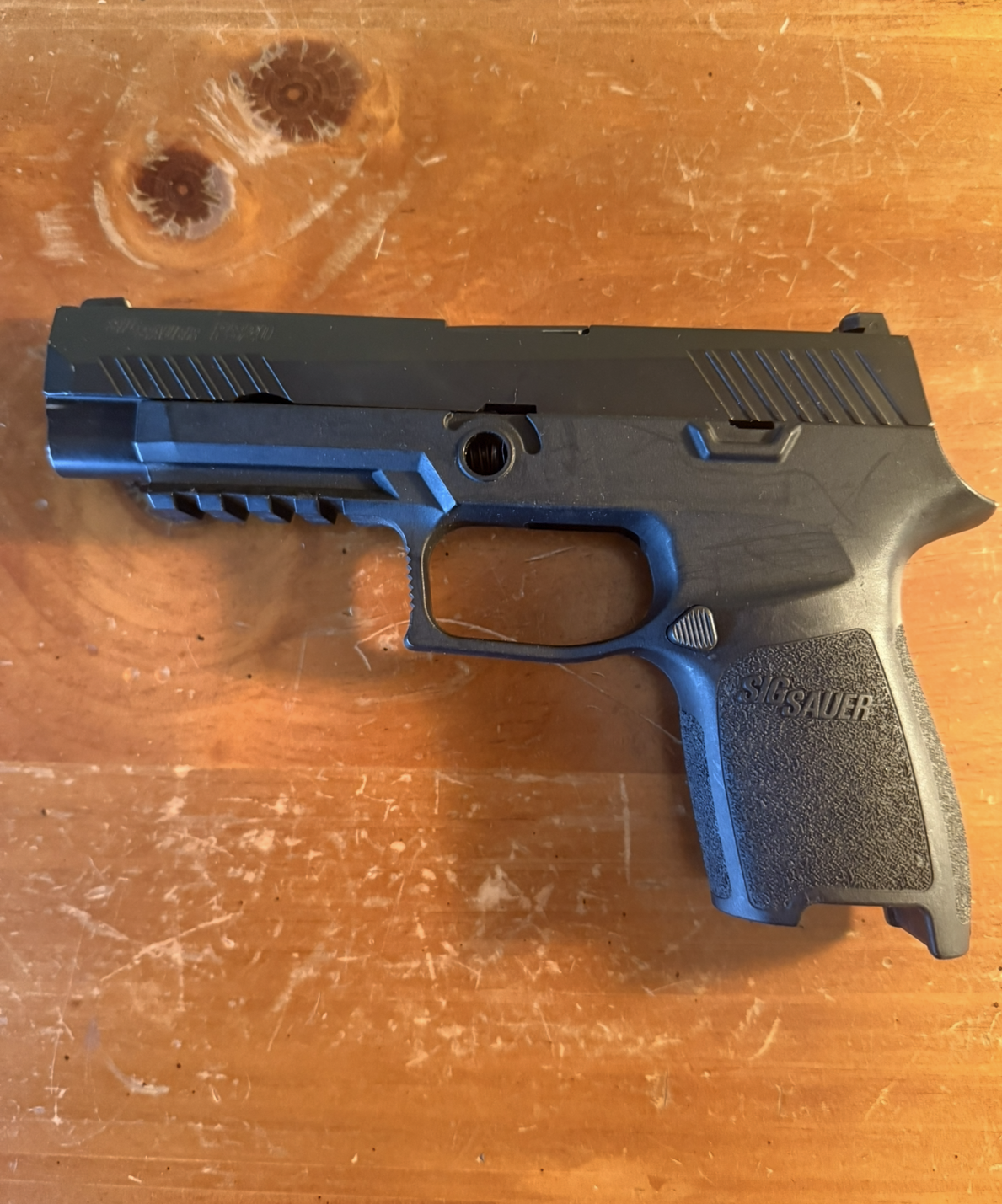 P320FS-C.png