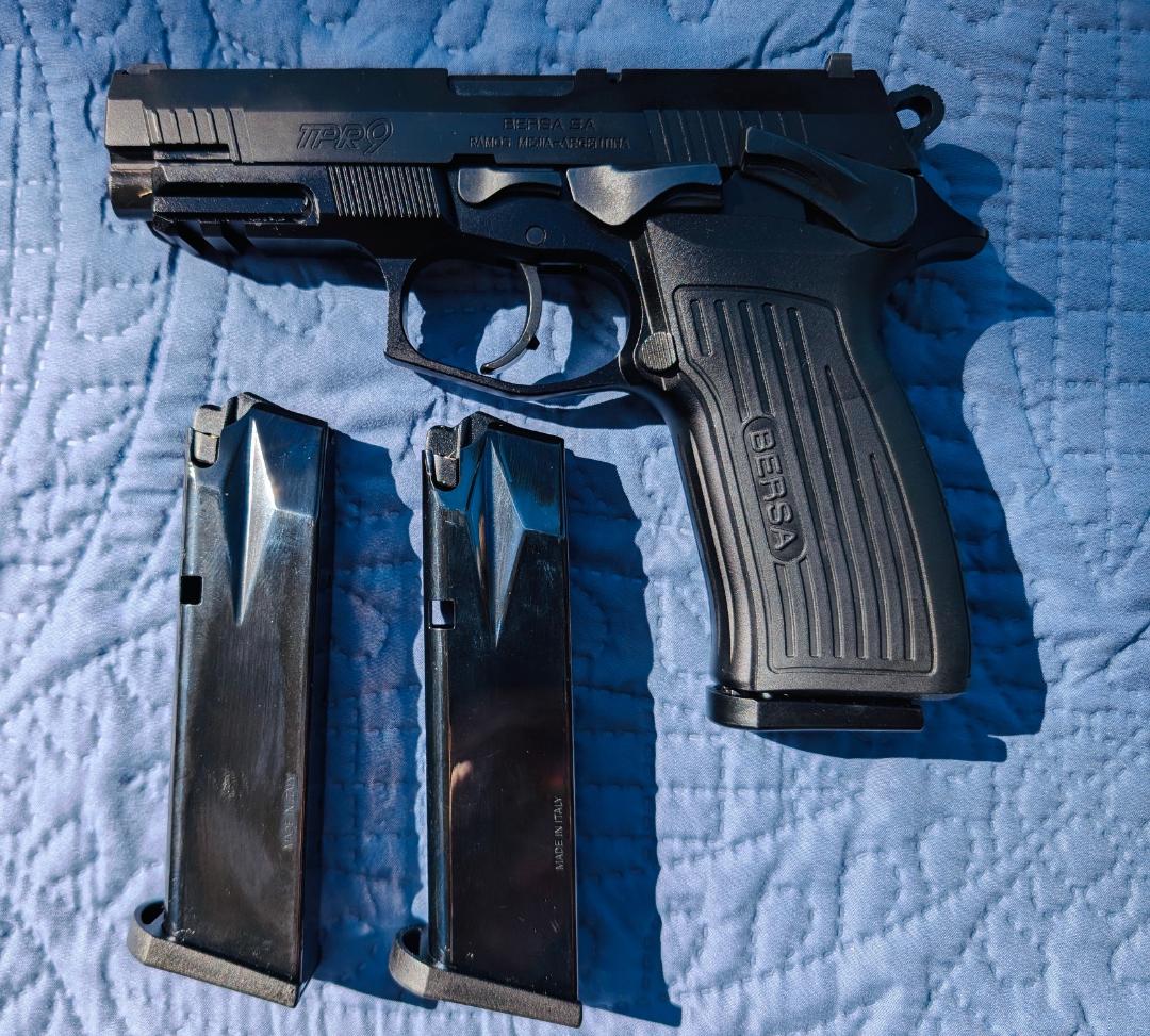 pistol left 10-25.jpg